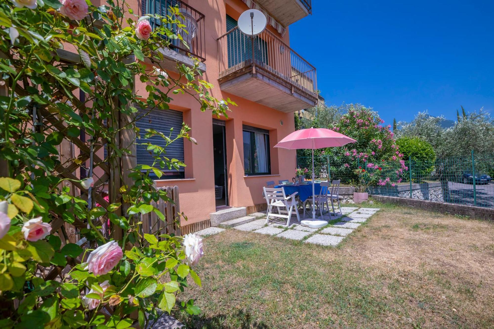 Apartamento Casa Turchese Riva del Garda Exterior foto