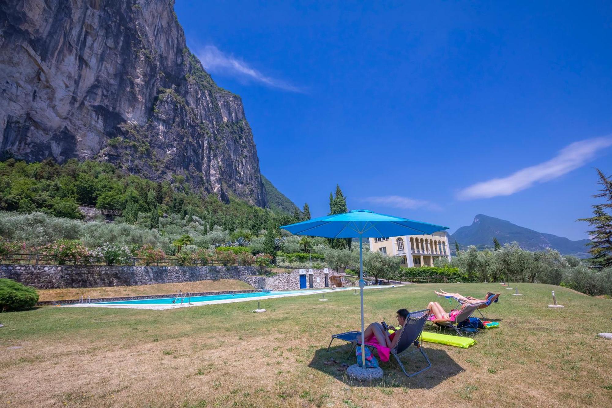 Apartamento Casa Turchese Riva del Garda Exterior foto